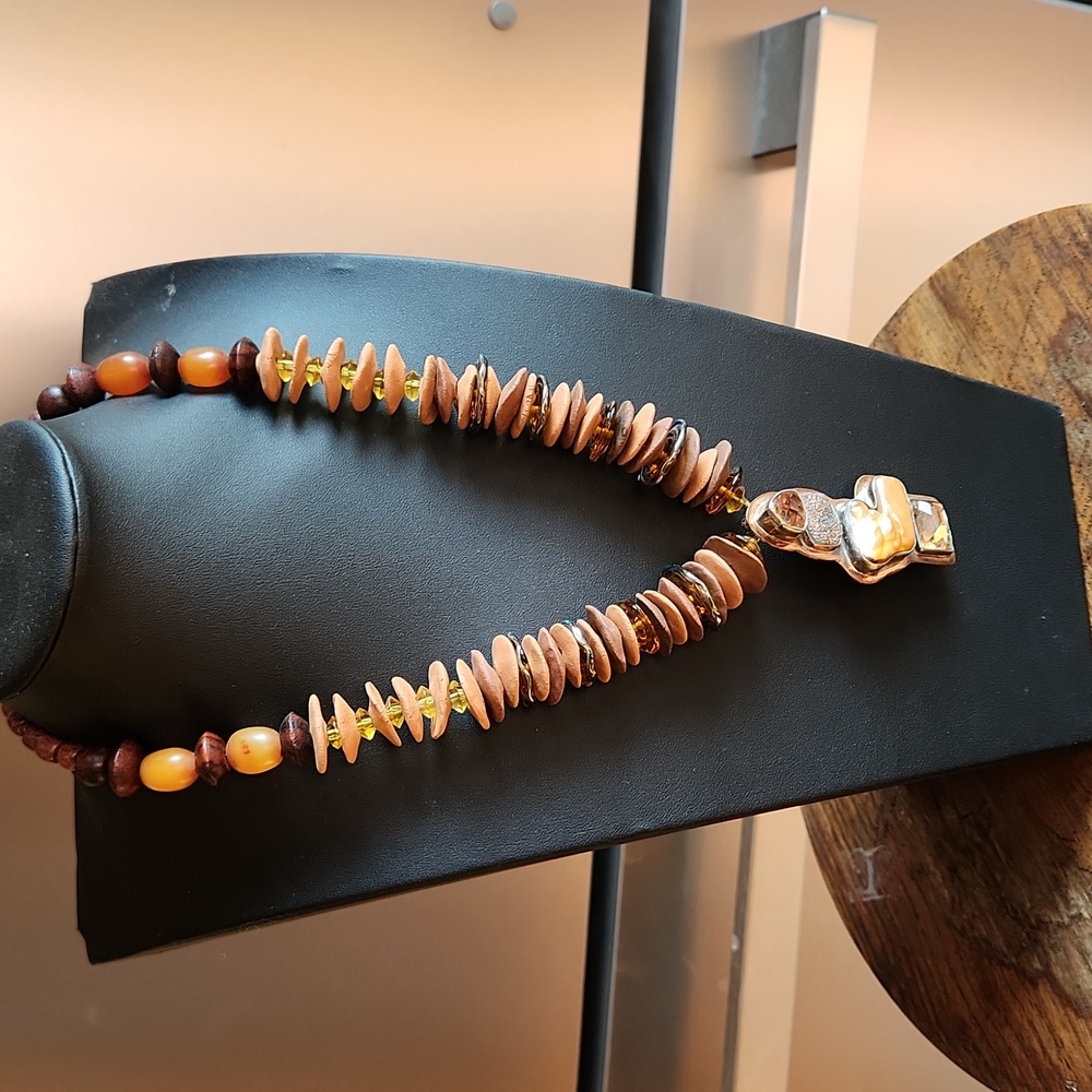 Artisan design necklace for Fall